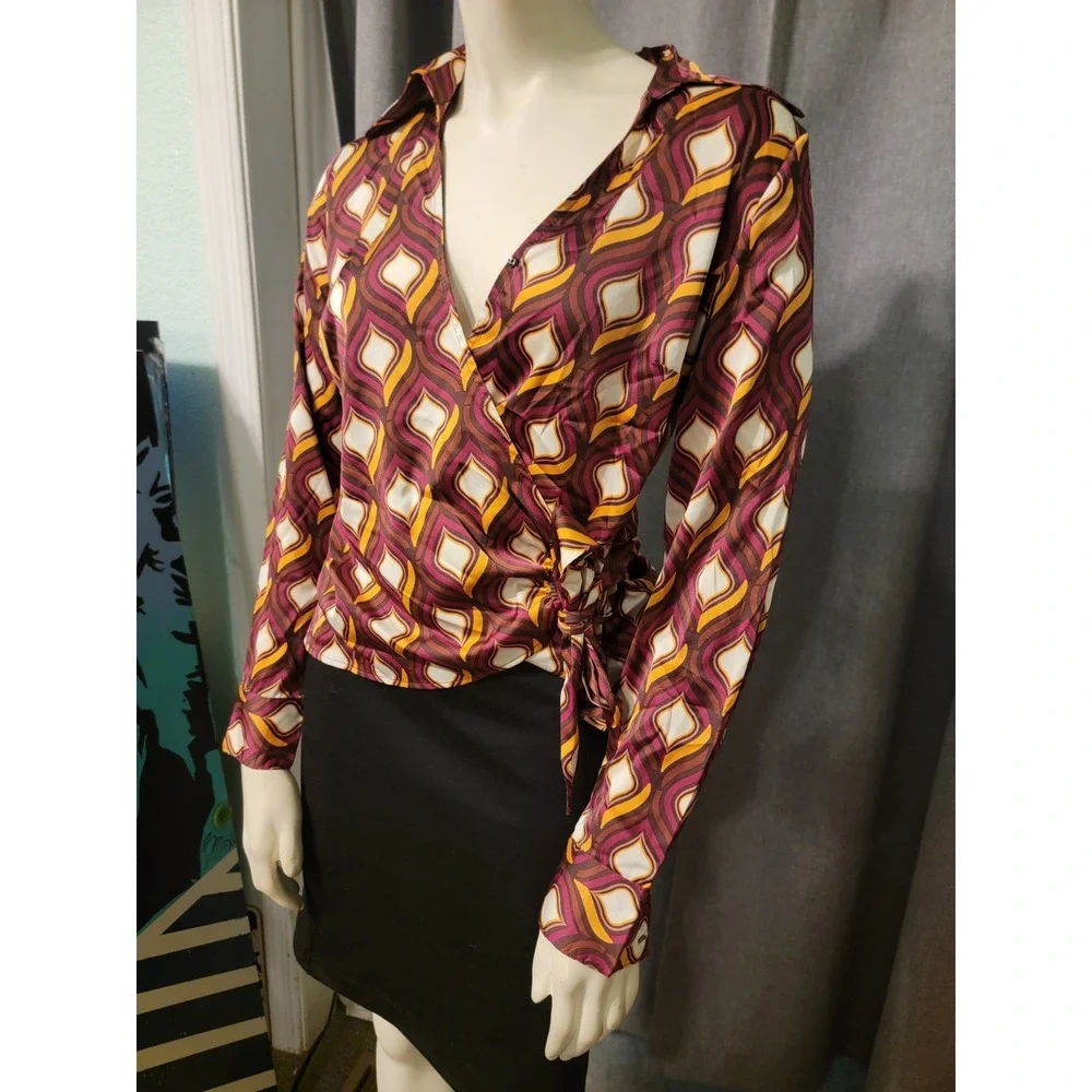 NWT Cupcakes and Cashmere Groovy Hippie Chic Tie‎ Wrap Long Sleeve Top size XS